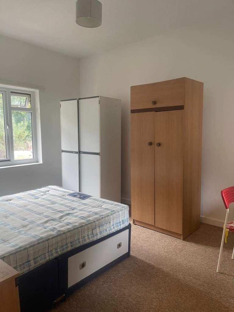 Beautiful spacious 1 bed flat in a prime location Nottingham, Nottinghamshire £940pm@NG7 2EB