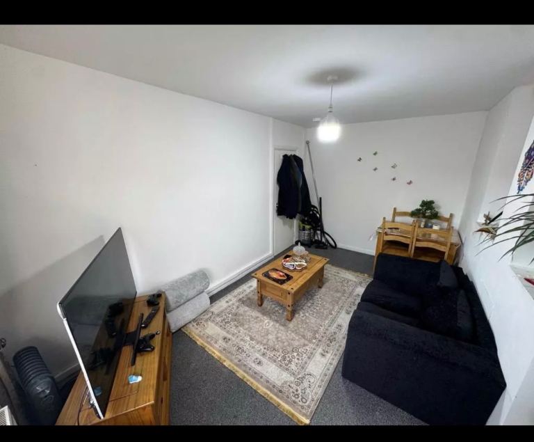 One bedroom flat Harborne, West Midlands £900pm@B17 0NY