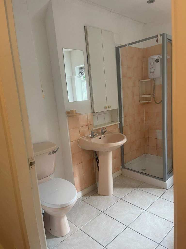 Beautiful spacious 1 bed flat in a prime location Nottingham, Nottinghamshire £940pm@NG7 2EB