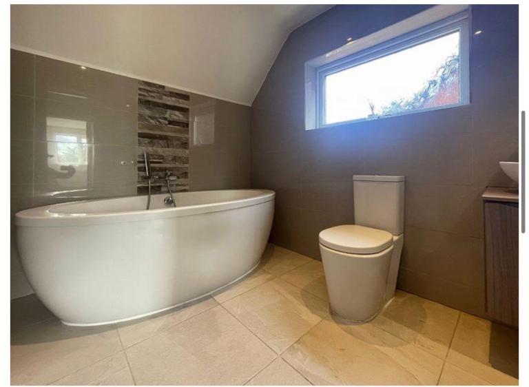 Room in shared accommodation (WS3 1JN)