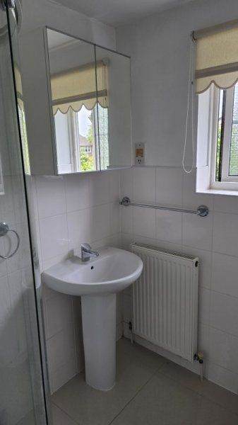 DOUBLE & EN-SUITE ROOMS AVAILABLE IN A BEAUTIFUL MODERN HOME IN POOLE –DORSET Poole, Dorset £650pm