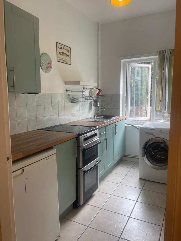 Beautiful spacious 1 bed flat in a prime location Nottingham, Nottinghamshire £940pm@NG7 2EB