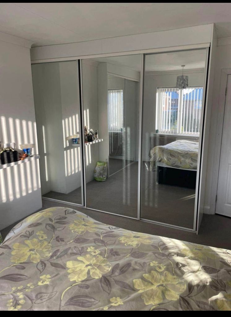 ✨ Spacios double room all bills included CV12 9AP