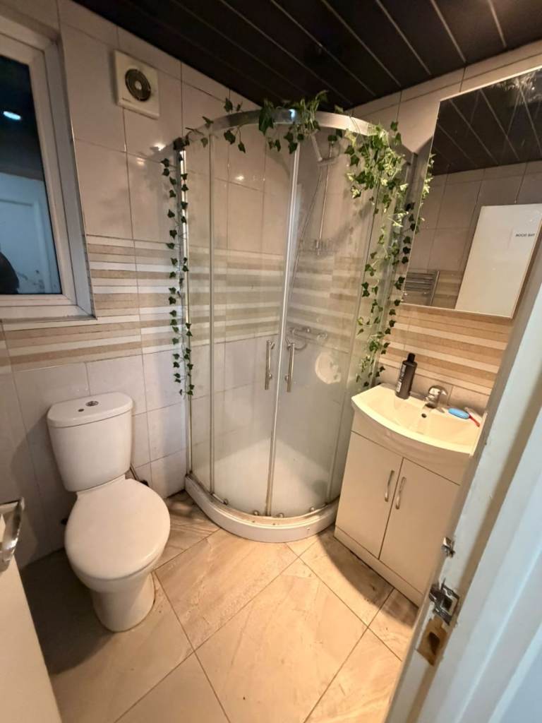 Room for rent (LE3 3HR)