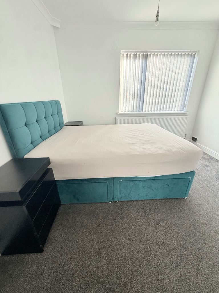 ✨ Spacios double room all bills included CV12 9AP