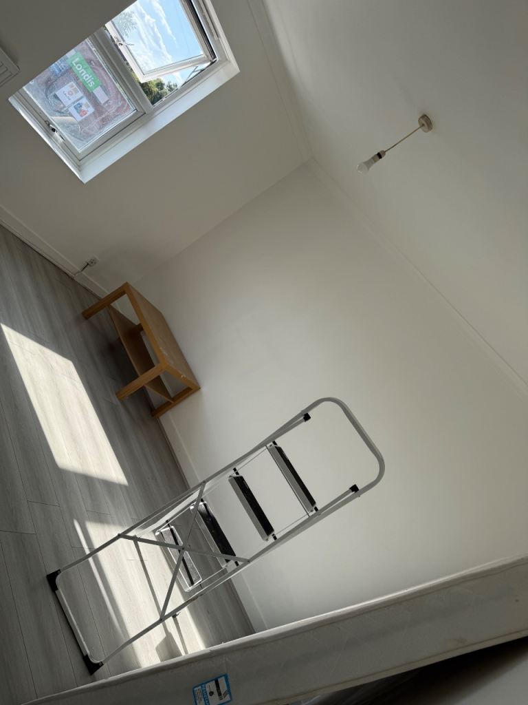 🏡 Spacious 3 Bedroom House To Rent – Aveley RM15 4SJ  📍 Mill Road, Aveley, Essex