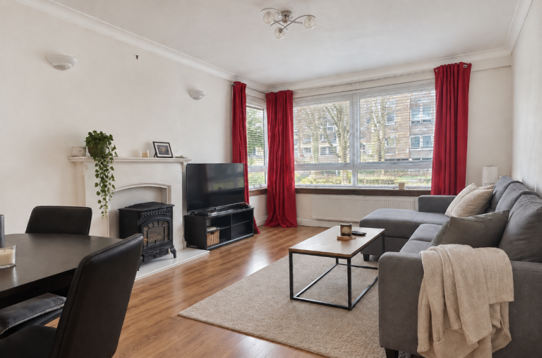 2 Bedroom Furnished Flat at Giles st, Leith, Edinburgh (EH6 6DS)