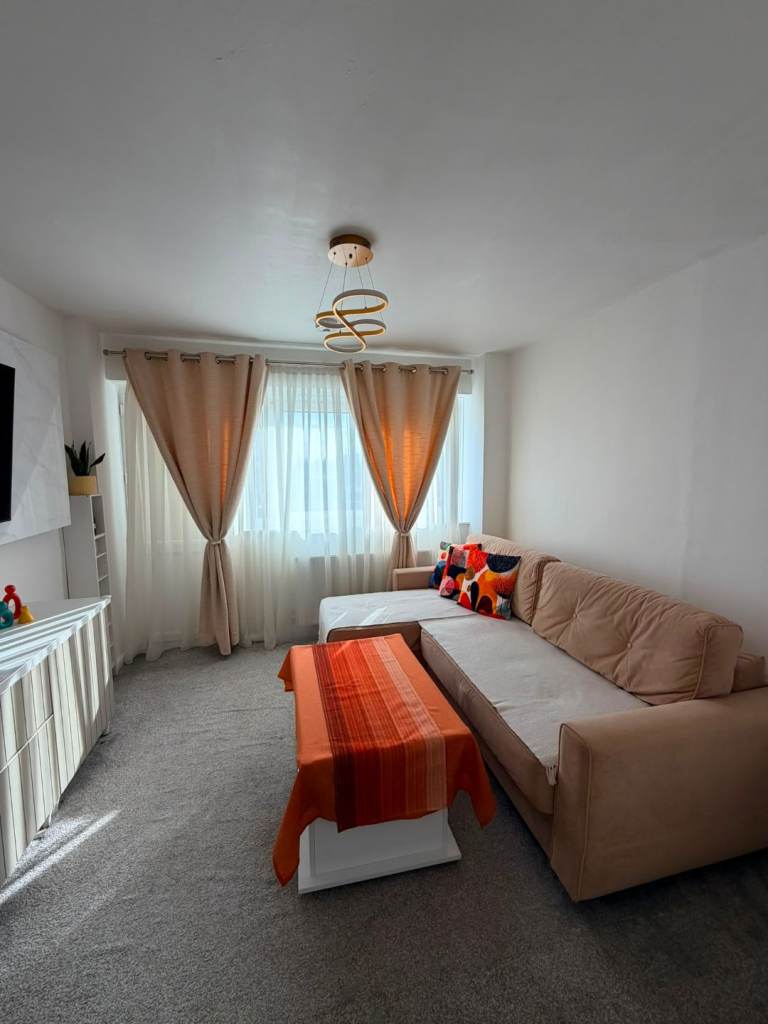 1 Bed Flat Nearby Central London 1GB/Wi-Fi & Full Kitchen (W6 8PS)