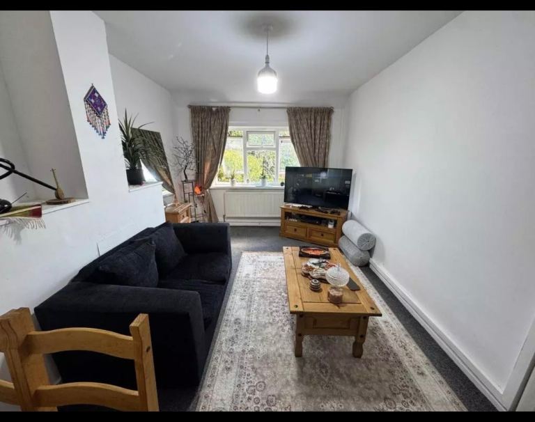 One bedroom flat Harborne, West Midlands £900pm@B17 0NY