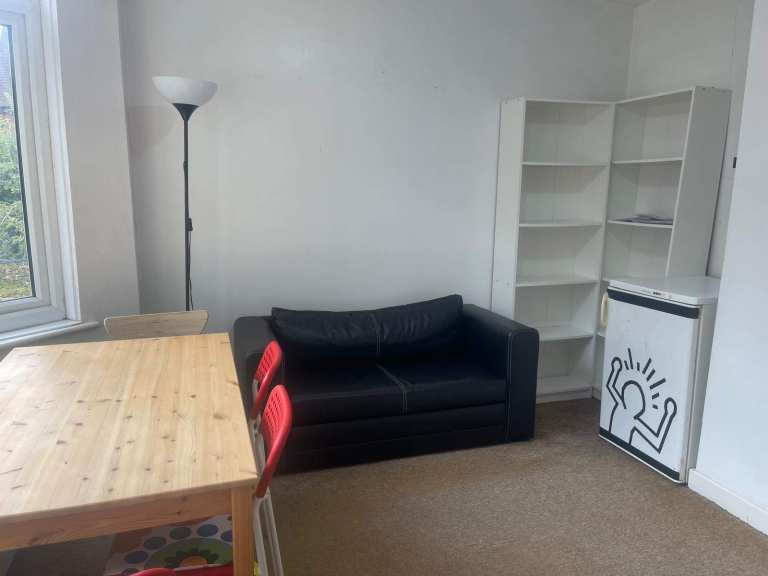 Beautiful spacious 1 bed flat in a prime location Nottingham, Nottinghamshire £940pm@NG7 2EB