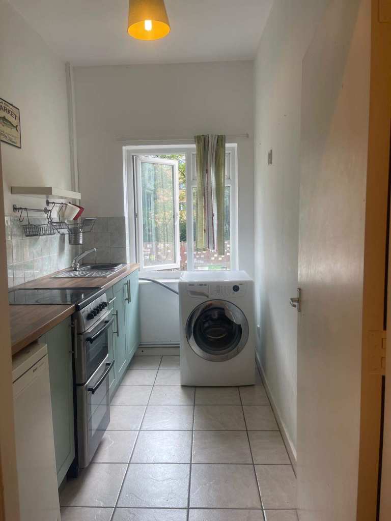 Beautiful spacious 1 bed flat in a prime location Nottingham, Nottinghamshire £940pm@NG7 2EB