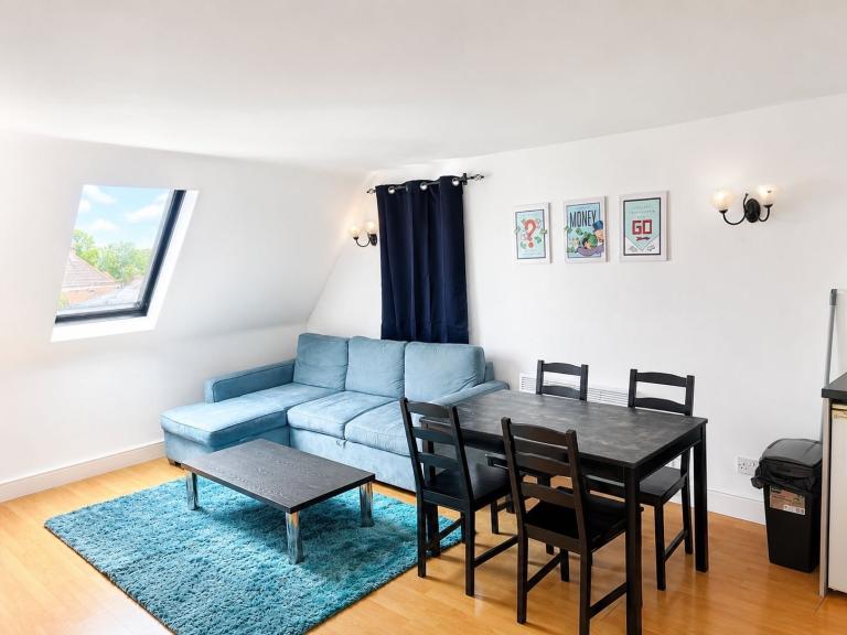 2 Bed, 2 Bath Flat with Free Parking, Bills Included, Leicester West End (LE3) Leicester, Leicestershire £1,250pm