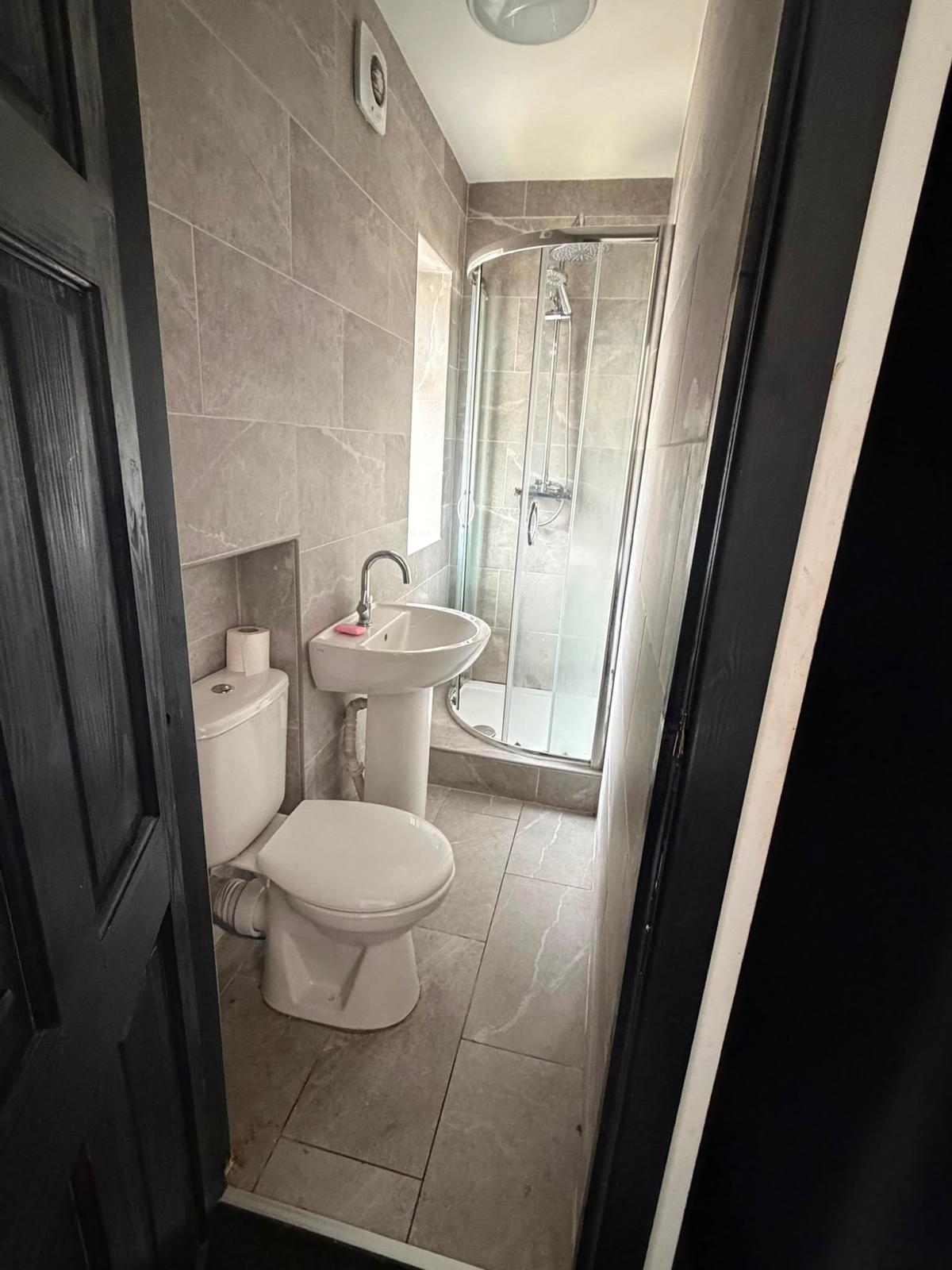 Studio is available to rent at Moston Ln M9 4HU (all bills incl)
