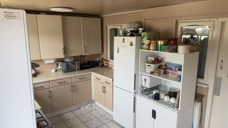 Single room (TW4 5ED)