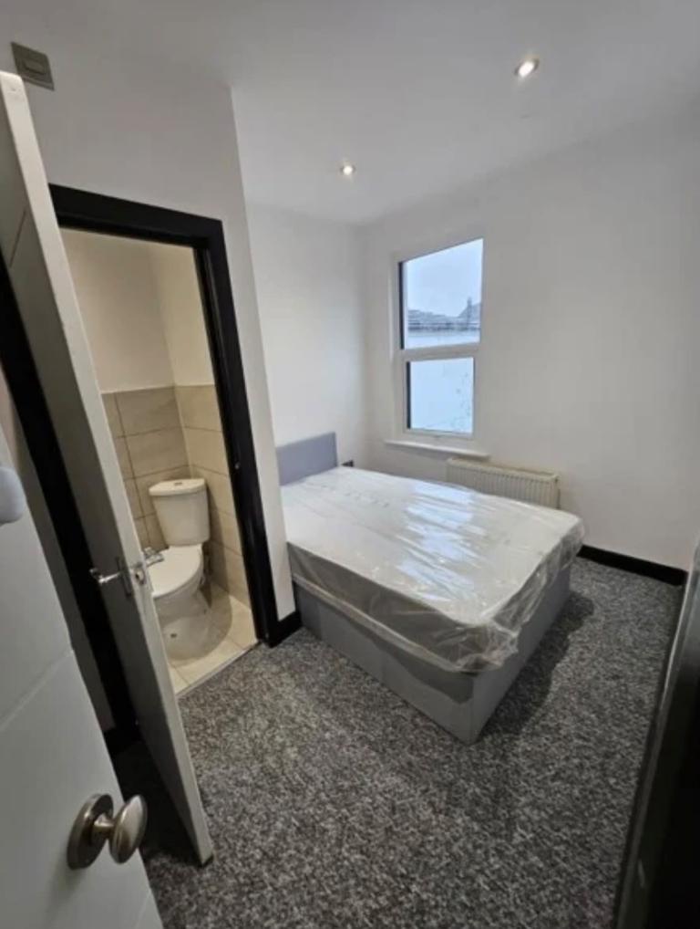 EN-SUITE ROOMS (Single Occupancy) – LIVINGSTONE ROAD, GILLINGHAM ME7 2EL ✨