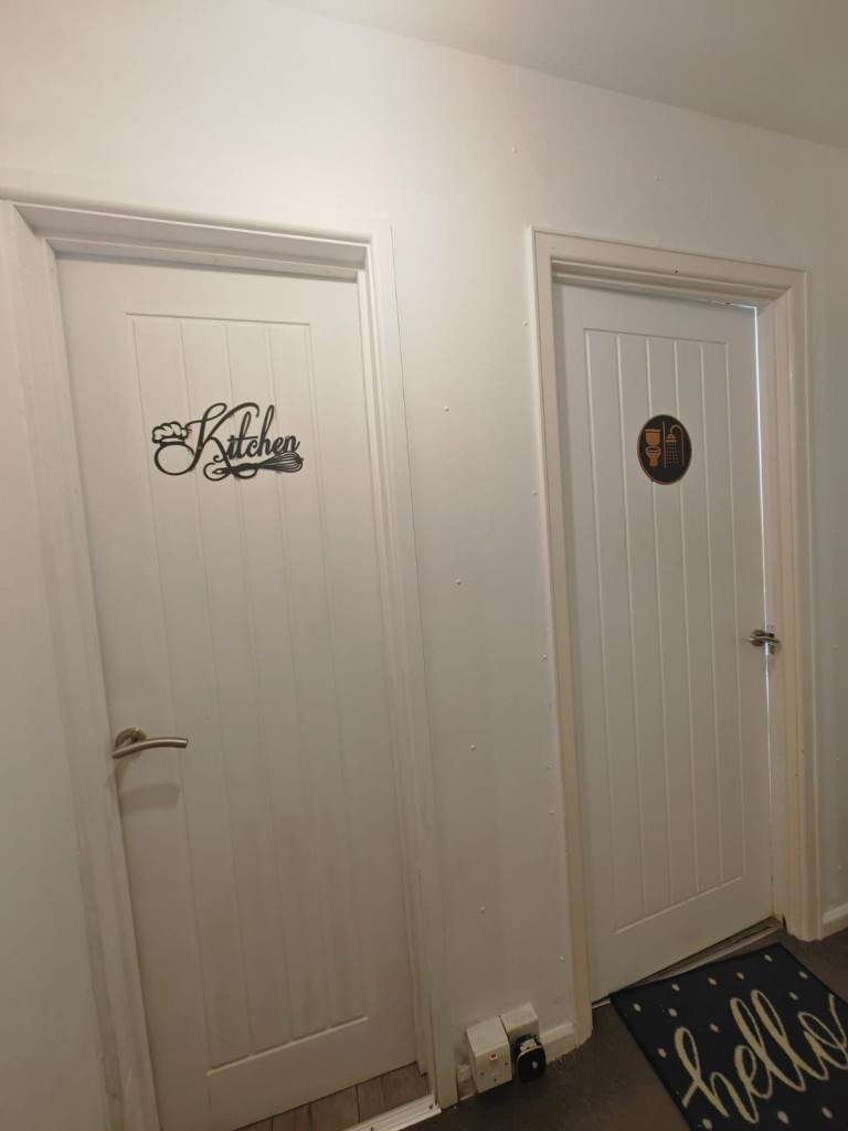 🏡 Furnished 2-Bedroom Flat  to Rent – Rushden, NN10 9QG