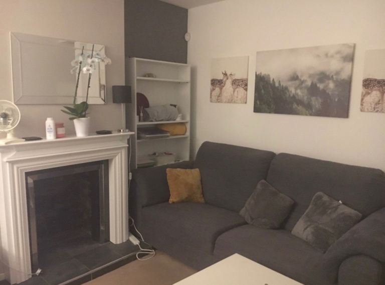 Lovely large double room in house share (TW14)