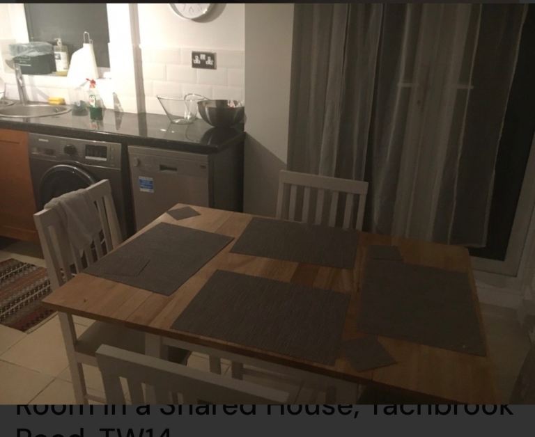Lovely large double room in house share (TW14)