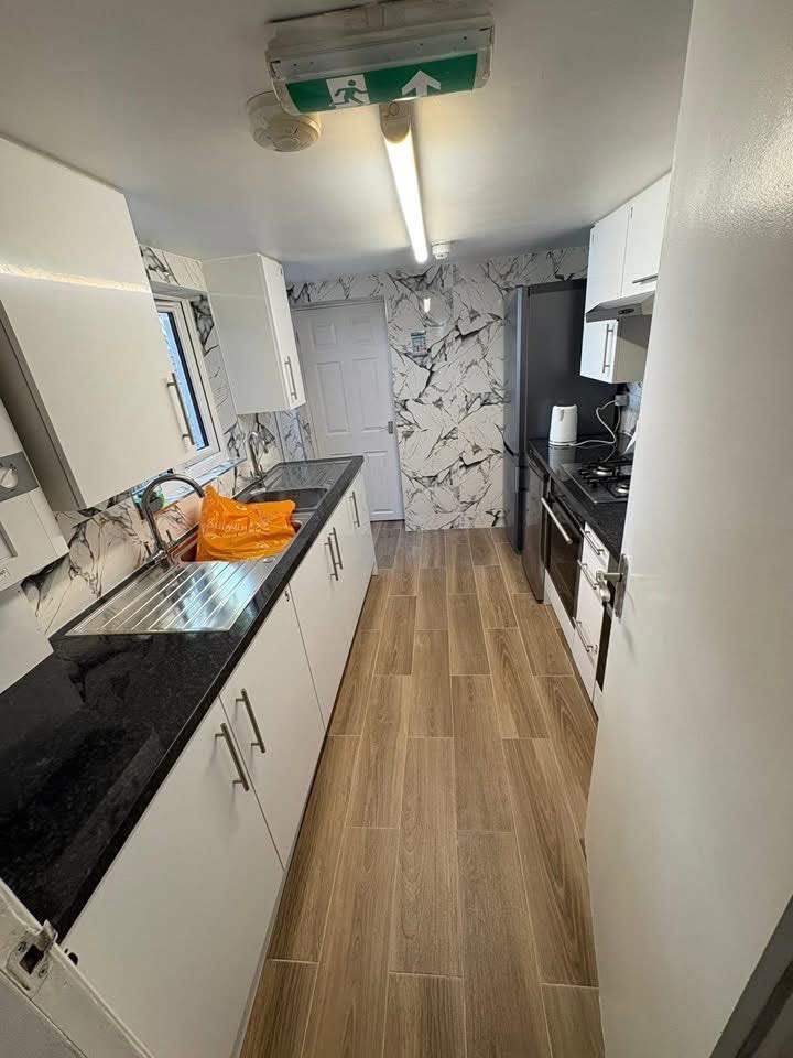 Spacious double room for a single occupant (N15)