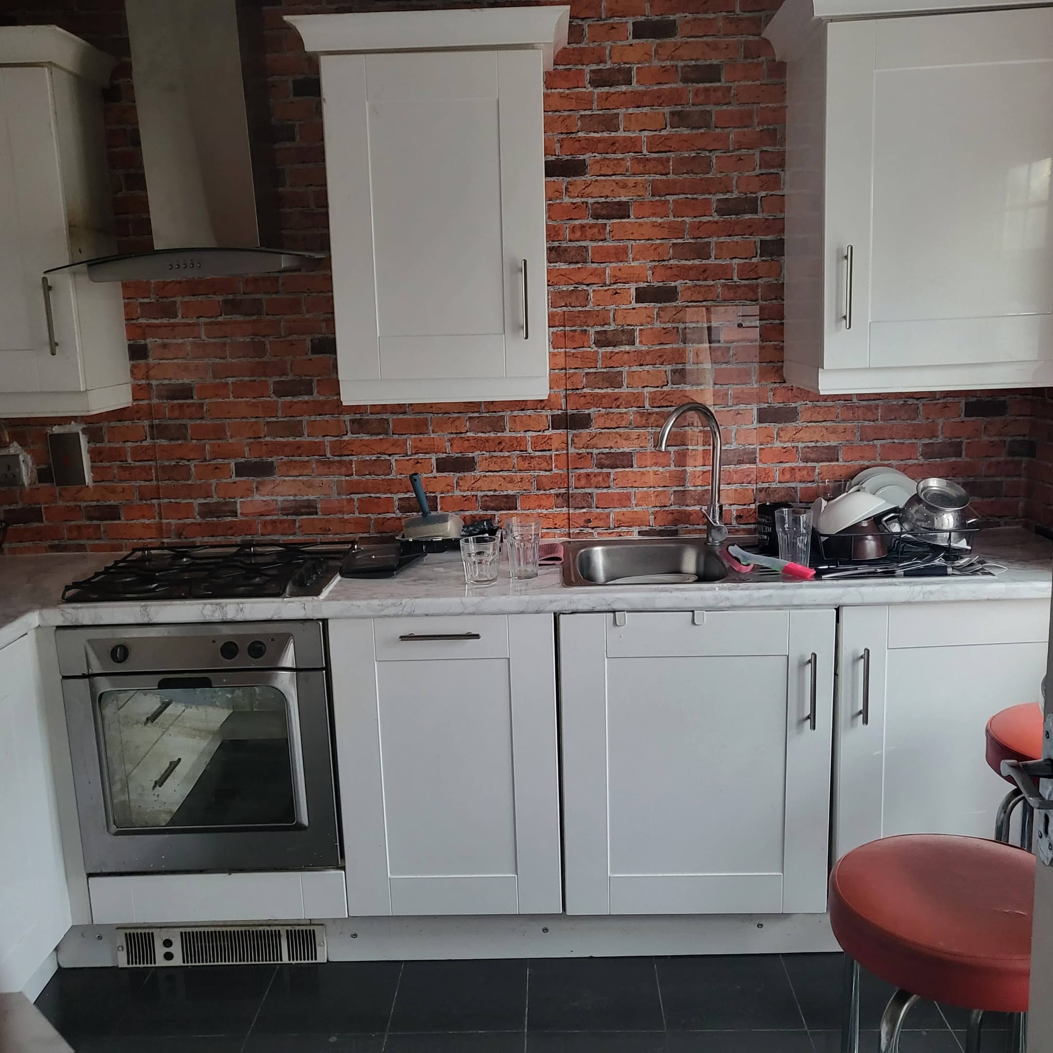 Spacious Modern Room to rent for Professional - Queens rd, Cheetham hill M8 8UQ