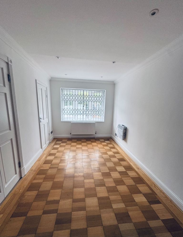 Separate 1 Bed Flat at Sewardstone rd, Waltham abbey (EN9 3QF)