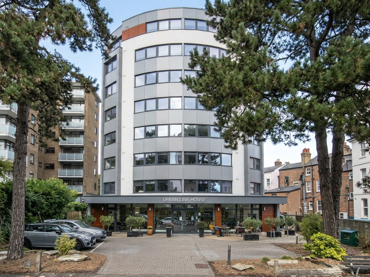 Modern Studio for Students in Bournemouth (BH1 2PE)