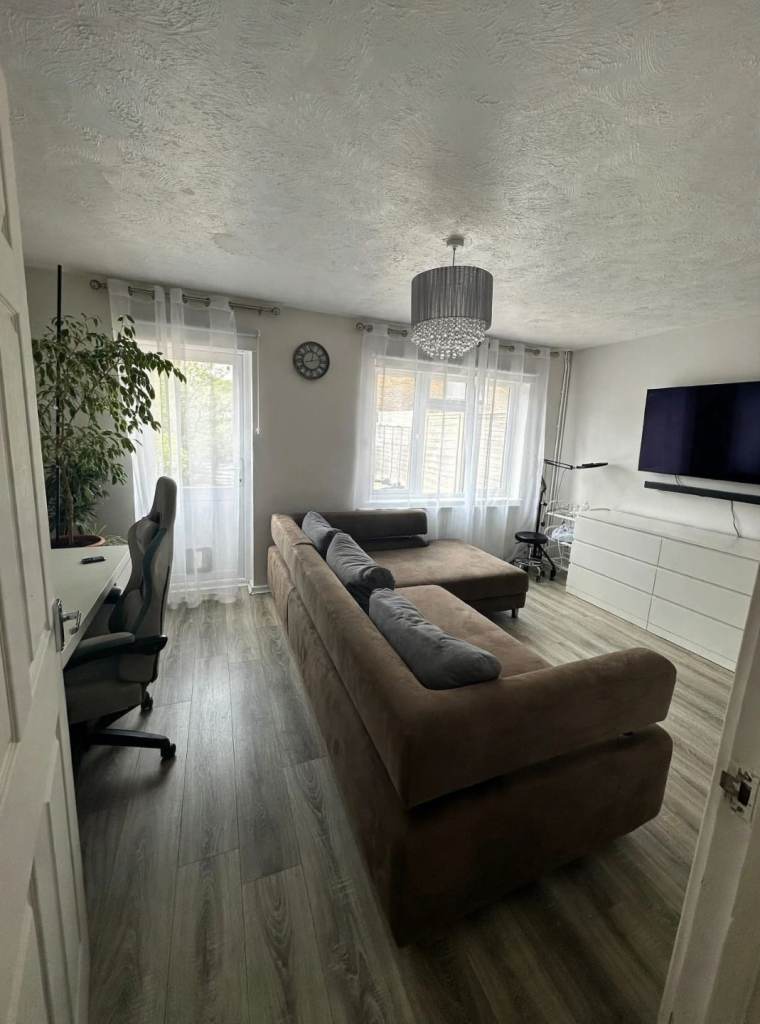 🏡 TIDY 3-BEDROOM HOUSE TO RENT – KILDA STREET, EASTBOURNE BN22 8JS