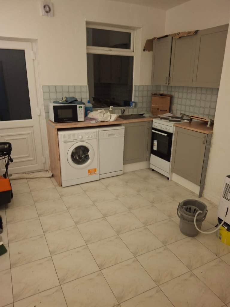 RENOVATED 2-BEDROOM HOUSE – MEXBOROUGH S64 9RD✨