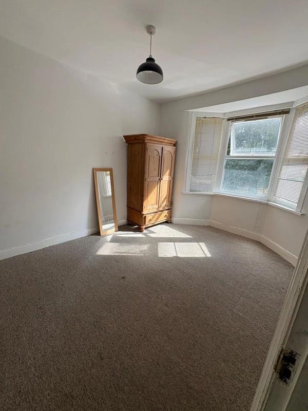 ✨ SPACIOUS VICTORIAN DOUBLE ROOM | £750 SINGLE / £850 COUPLES | Forest Gate E7 9LE