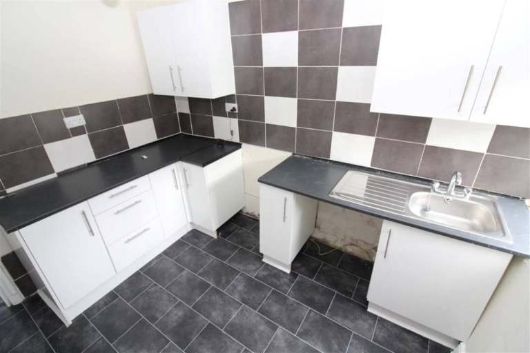 2 Bedroom House To Let at West st, Nelson, Burnley – £500 PCM BB9 7TL