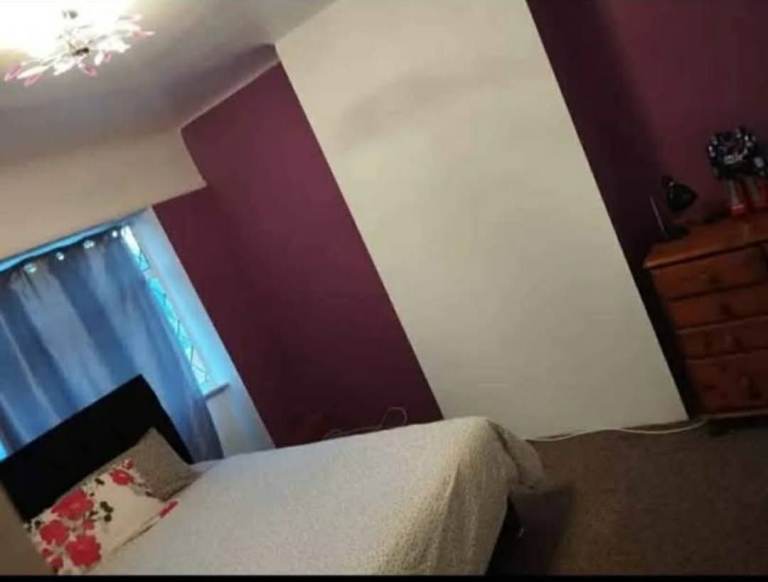 🏡 Spacious Double Room in LU3 1EN | £600 PCM | Bills Included | Couples Welcome