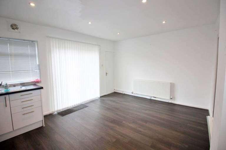 Excellent condition 3 Bedroom House to Rent – Alfall Road, Coventry – £1,350 PCM (CV2 3GF)