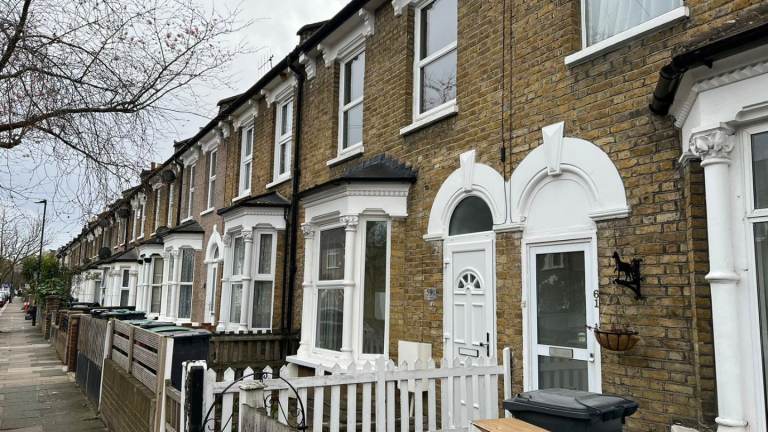 Large double room in a friendly houseshare (N17)