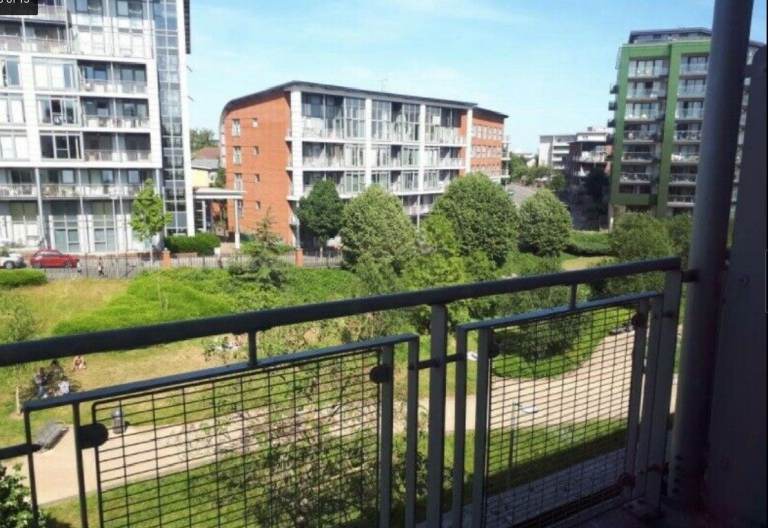 🏙️✨ Luxury 2-Bedroom Furnished Apartment in Birmingham B15 2BG – Park Central | Balcony + Parking! 🚗🌳