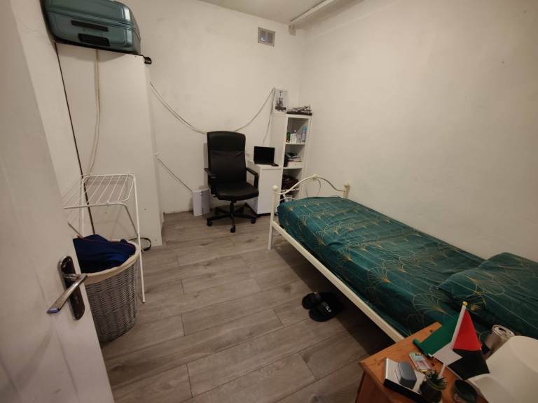 Single Room To Rent at the Glad, Croydon (CR0 7QJ)