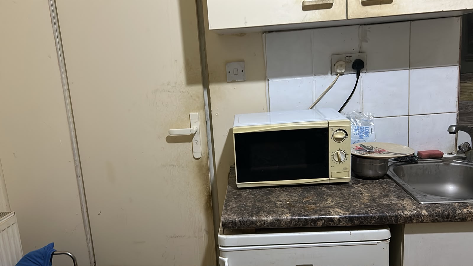 Self-Contained Studio to Rent in Hounslow, TW3 3AA