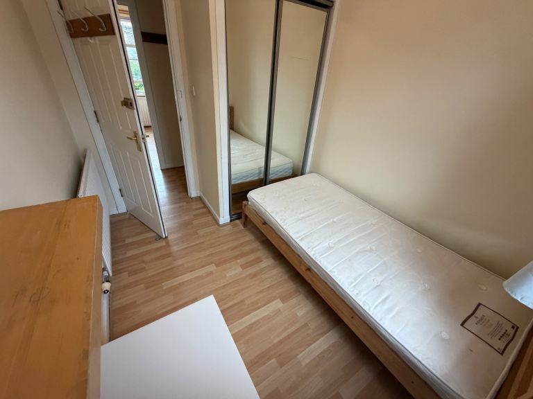 Double Rooms to Rent at Newington, Edinburgh (EH8 9QQ)