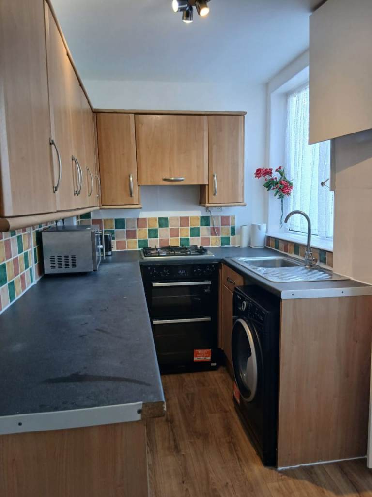 2 Double Rooms at Green Ln, Near Chadwell heath station (RM8 1DB)