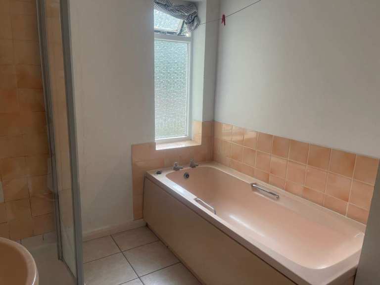 Beautiful spacious 1 bed flat in a prime location Nottingham, Nottinghamshire £940pm@NG7 2EB