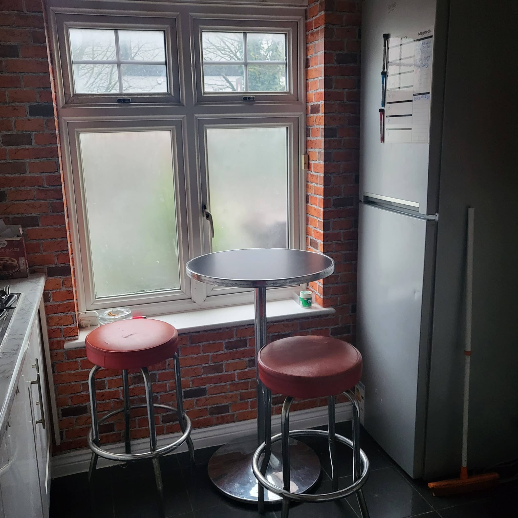 Spacious Modern Room to rent for Professional - Queens rd, Cheetham hill M8 8UQ
