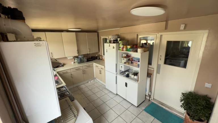 Single room (TW4 5ED)