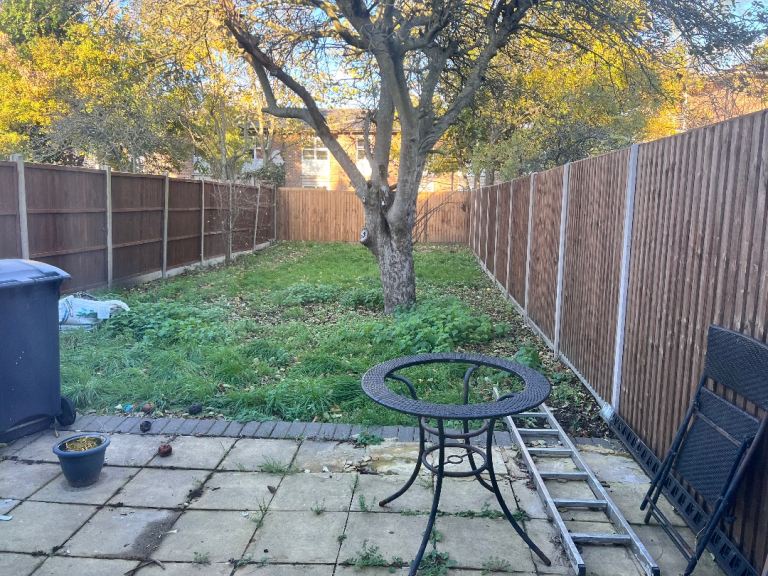 4 bedroom house Wembley Stonebridge (HA9 6QQ)