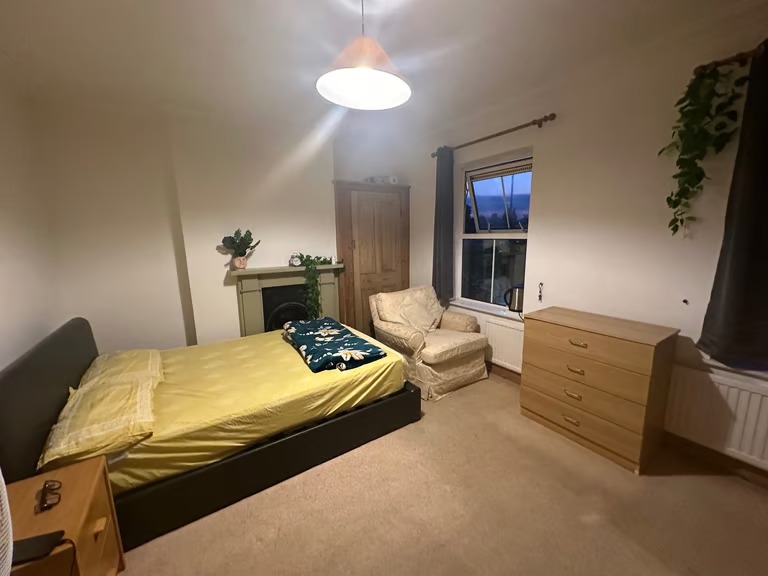 Spacious Shared Accommodation Available – AL3 4GG