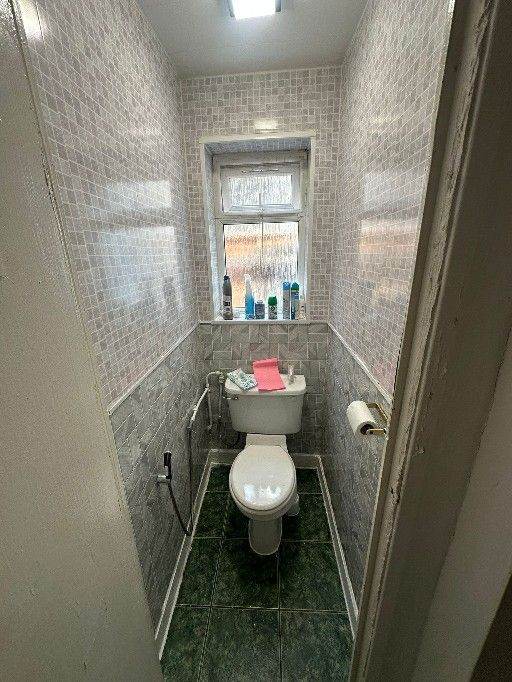 Double room to let at Green st, Upton Park E13 9DA