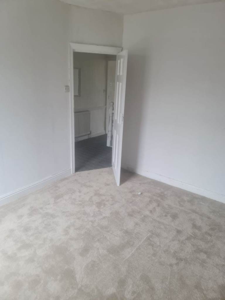 4 bedroom house to let Duckworth terrace, Bradford (BD9 5HH)