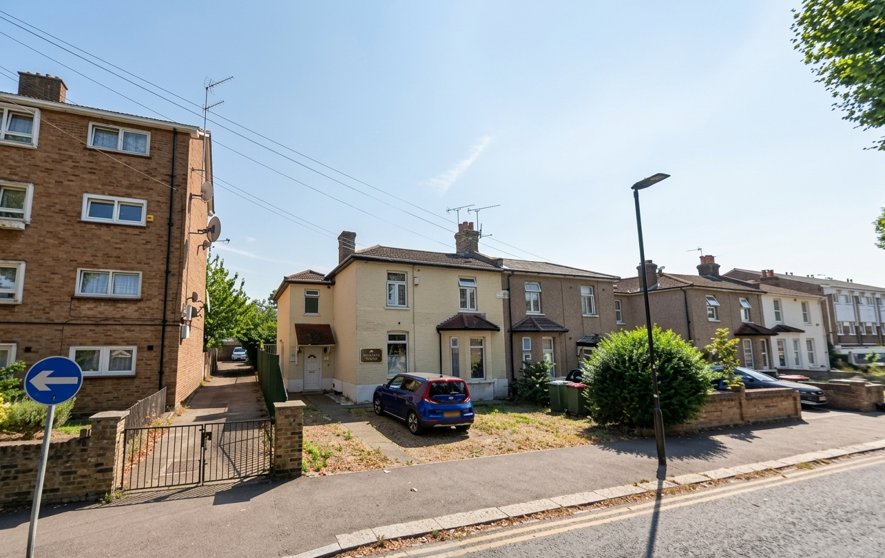 Flat share near Manor Park Station Manor Park E12 5DD