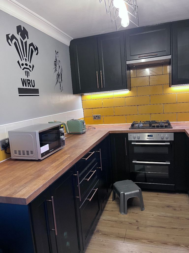 🏡 Furnished Single & Double Rooms from £500 PCM | All Bills Included | RM16 4UA