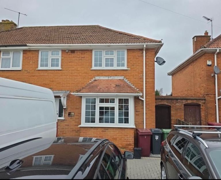 Studio Flat For Rent Reading, Berkshire £995pm@RG2 7ST