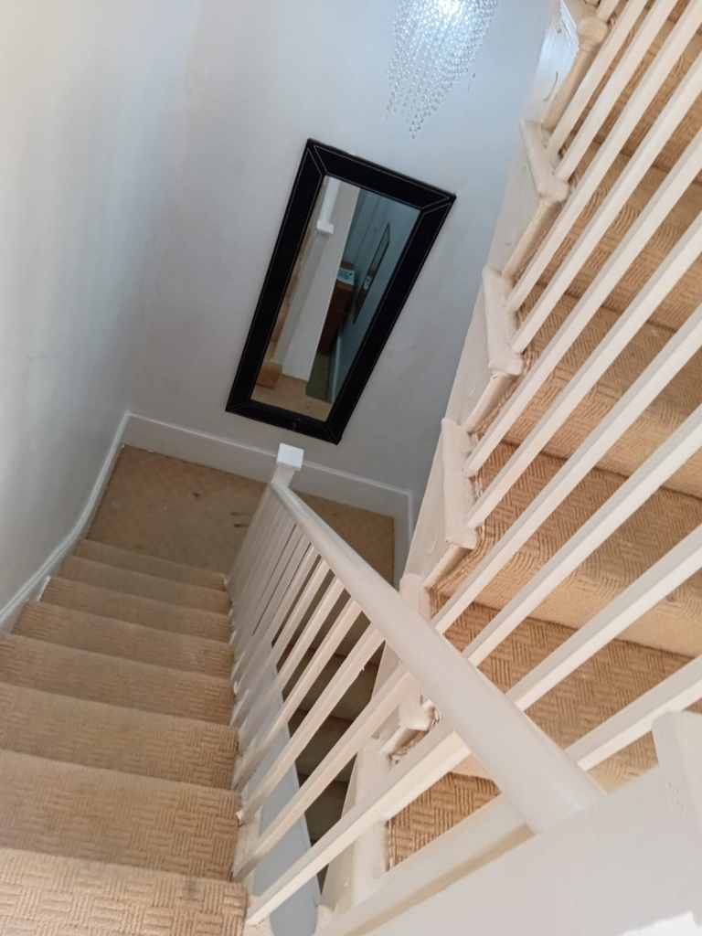 Newly Refurbished Double Room in Sydenham – £999pcm | Great Transport Links! 🏡(SE26 4EQ)