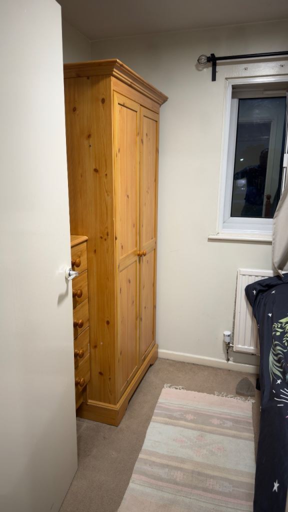 Single room (TW4 5ED)
